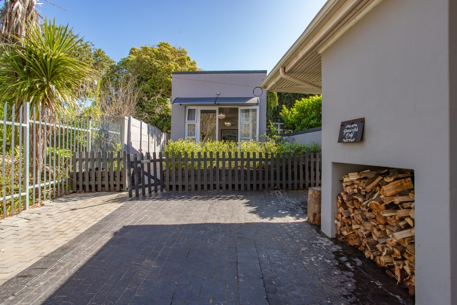 4 Bedroom Property for Sale in Vrykyk Western Cape